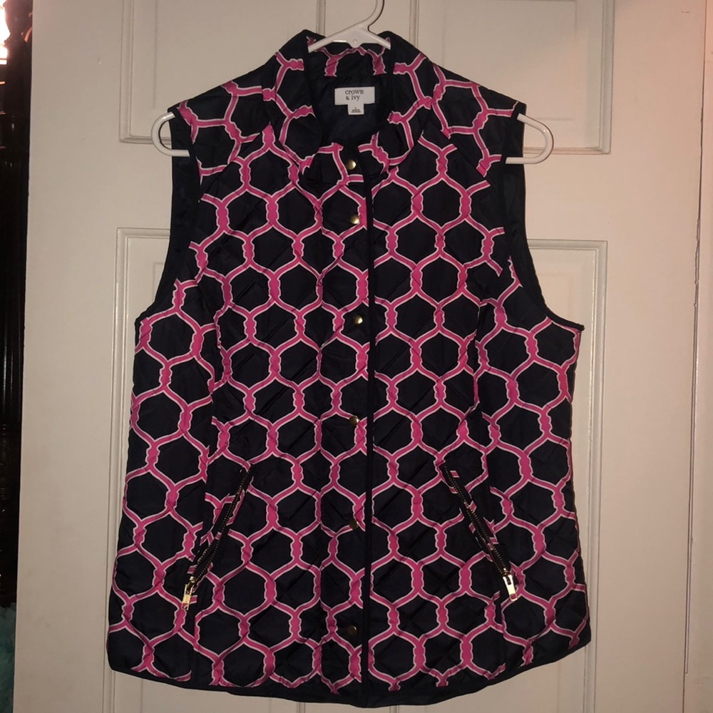 Crown and Ivy vest size L